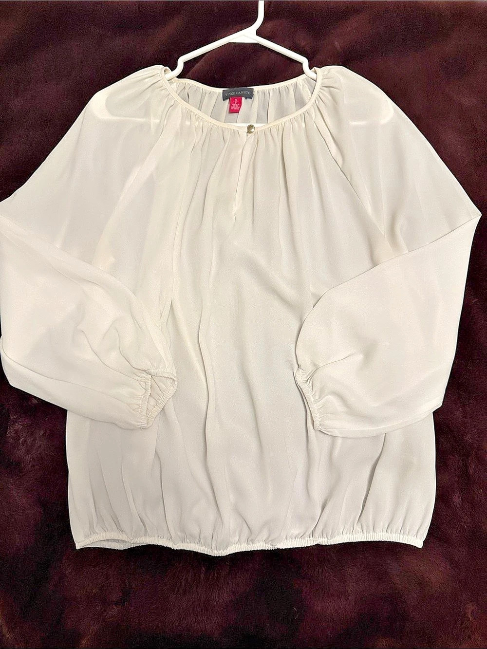 Vince Camuto Blouse in White Size Small Like New